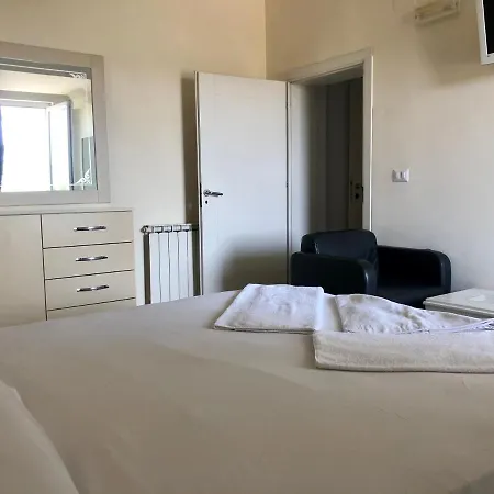 Autostrada Hotel *